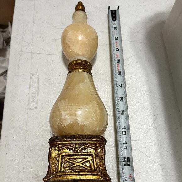 VINTAGE MARBEL TABLE TOP GOLD ACCENT FINIAL - Picture 1 of 6